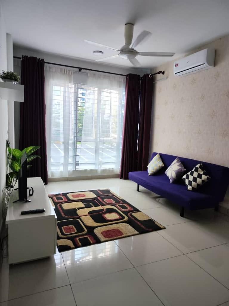 Putra 1 Pool Homestay Bandar Seri Putra Kampong Sungai Buah Ngoại thất bức ảnh