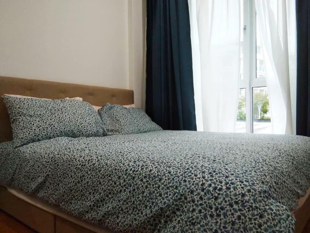 Putra 1 Pool Homestay Bandar Seri Putra Kampong Sungai Buah Ngoại thất bức ảnh